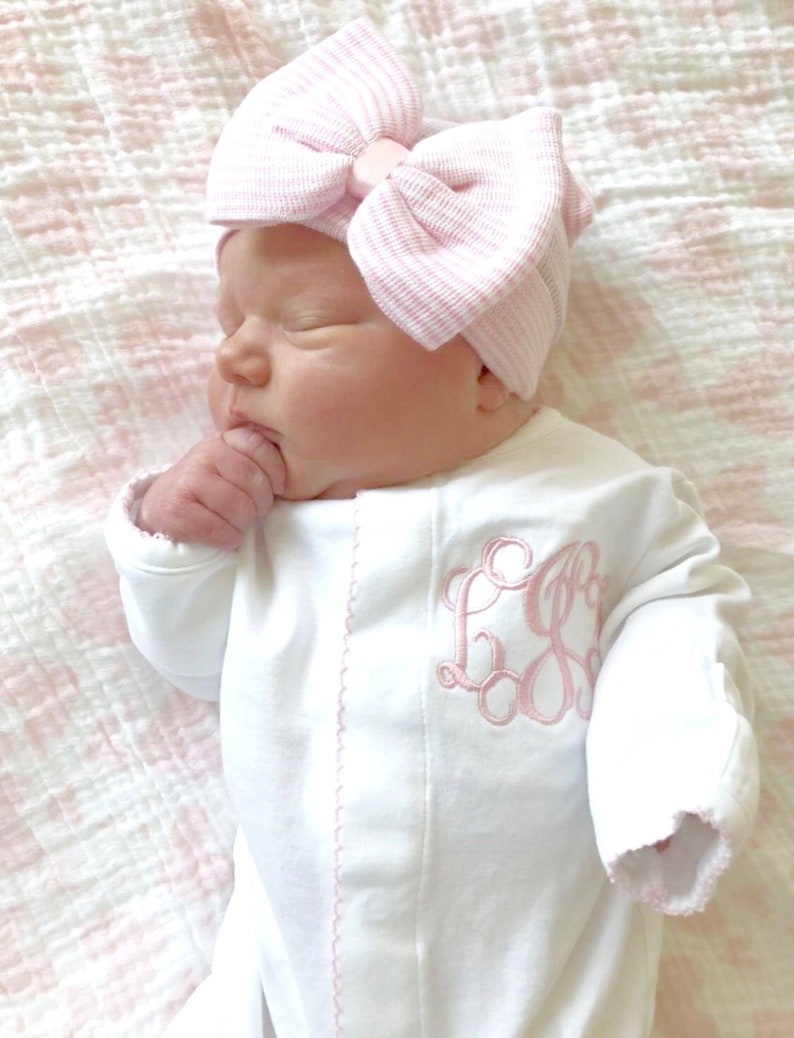 Baby girl coming home outfit, Monogrammed footie, Personalized Baby gift, Monogrammed sleeper, pima cotton, newborn pictures, shower gift 