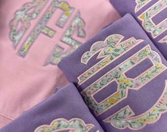 Sudadera con monograma para niñas, sudadera con monograma y aplique de cuello redondo, sudadera para bebés, sudadera bordada, SK Creations, sudadera para bebés