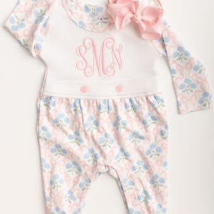 女の子の退院着、グランドミレニアルモノグラム入り退院着、SKクリエーションズ、ビブフロント服、フローラルLP 画像 7