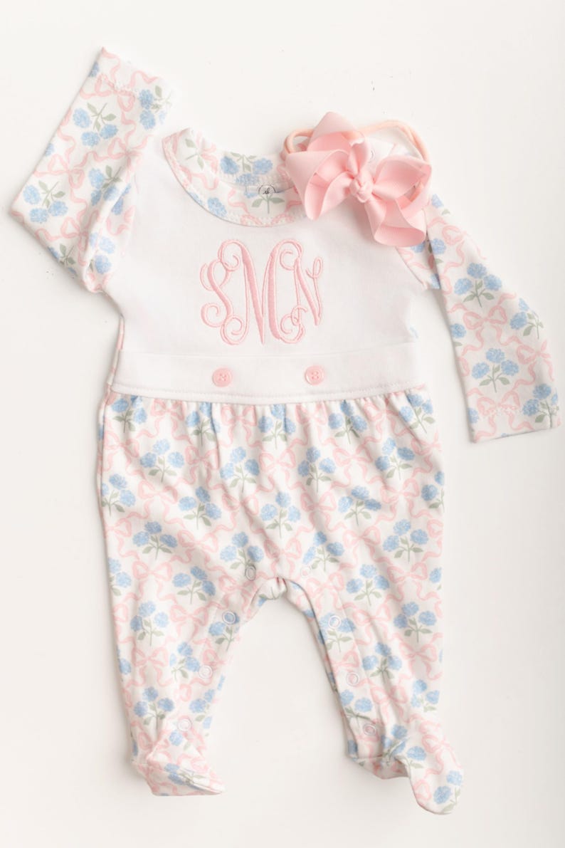女の子の退院着、グランドミレニアルモノグラム入り退院着、SKクリエーションズ、ビブフロント服、フローラルLP 画像 7