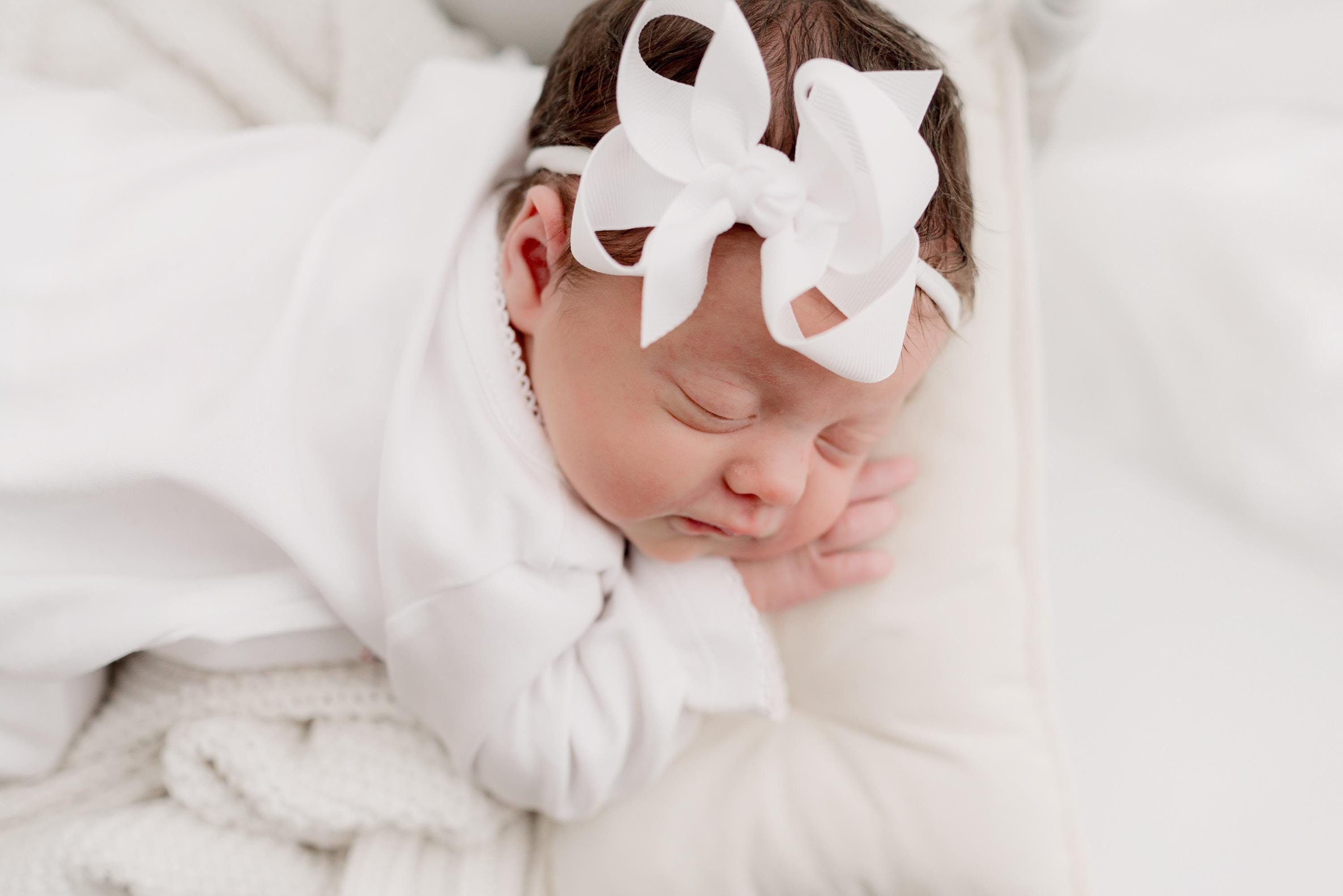 White Baby Bow - Etsy display picture 3