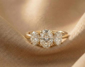 Oval Moissanit Drei-Stein-Ring • Gold Sterling Silber Trilogy