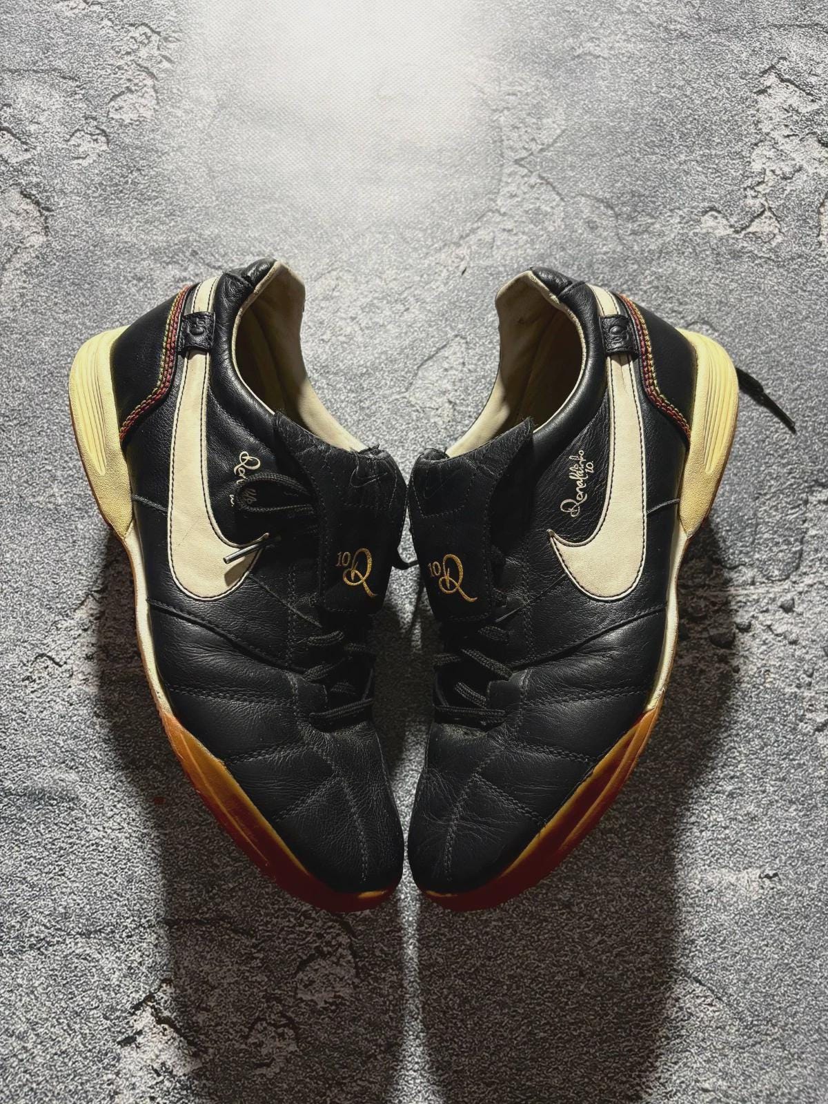 VTG ナイキ ティエンポ ロナウジーニョ 10R インドア フットサル