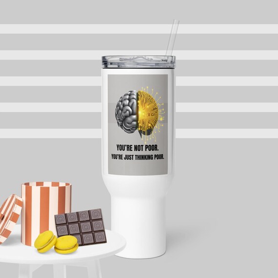 Travel mug with a handle