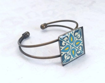 Turquoise and Teal Catalina Tile on Antique Gold-Plated Brass Cuff Bracelet Mexican Tile, Spanish Tile Bracelet Talavera Catalina Pottery