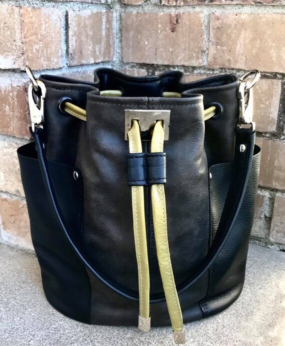 Bucket bag with side pockets, Cinched bucket bag in YOUR CHOICE of leathers, Leather bucket bag handbag tote - Laurel Dasso