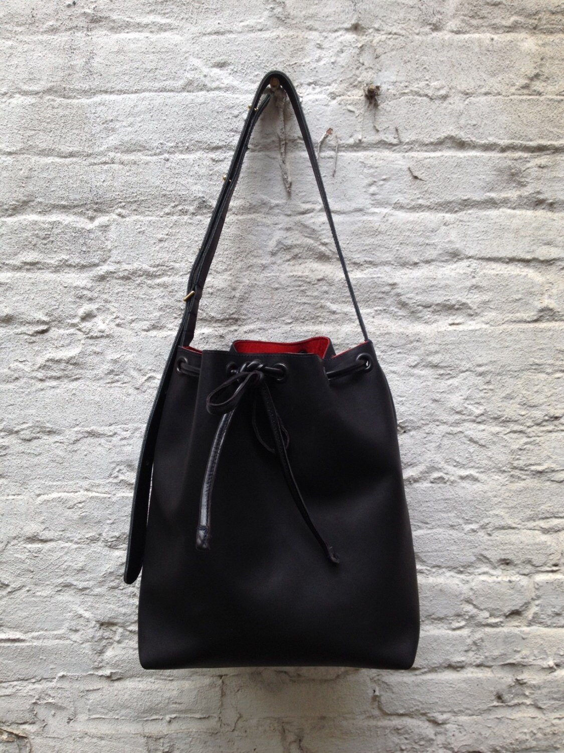 Leather bucket bag Cinched bucket bag Black Oiled Leather Large bucket bag handbag tote - Laurel ...