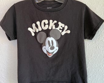 Retro MICKEY MOUSE Children's Tee \\ Size 5/6  // for boy or girl