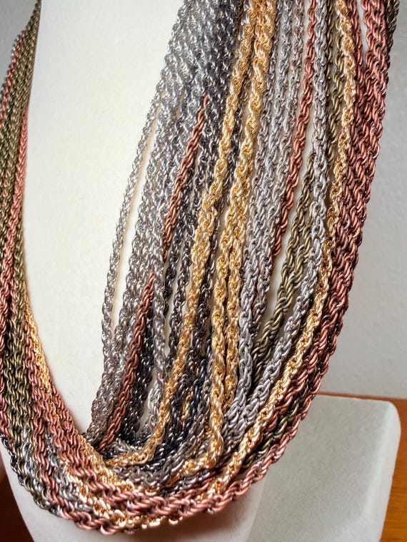 1990s Twisted Metal Chains Statement Necklace - image 10