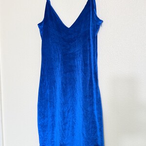 Vintage 1990s BLUE VELVET Dress \\ Size Small // spaghetti straps zdjęcie 2