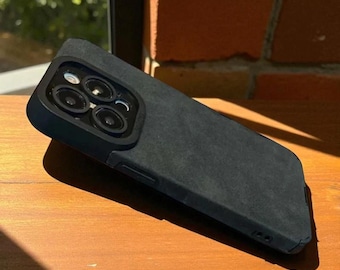iPhone Case aus mattem Leder: Stoßfestes Silikon, Kameraschutz