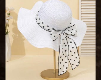Eleganter Weißer Sonnenhut mit Punkten und Schleife, Geschenk für Sie