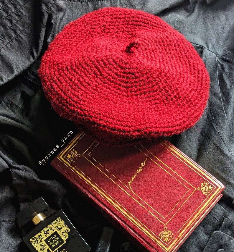 Handmade grape berry beret YV40041