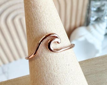 18k Gold Dipped Wave Ring, Jewelry, Beach Lover, Wave Watcher, Minimalist Ocean, Surf, Summer Vibes, Jewelry Gift, Dainty,