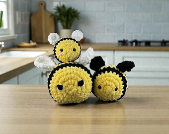 Crochet Amigurumi Bumble Bee Plush | 2 Sizes | Handmade Stuffed Kawaii Plushie