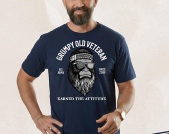 Personifiera Grumpy Old Veteran T-shirt USA Military Marines Navy Army Air Force Anpassad T-shirt, Patriotiska militärkläder, Veterans Day-presenter