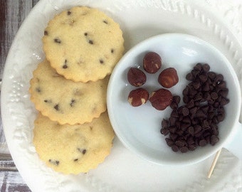 Hazelnut Chocolate chip Butter Cookies (1 Dozen)