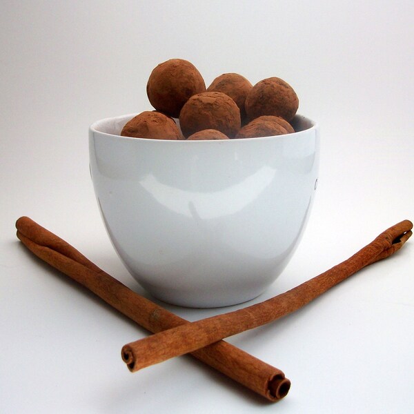 Cinnamon Dark Chocolate Truffles (16 count)