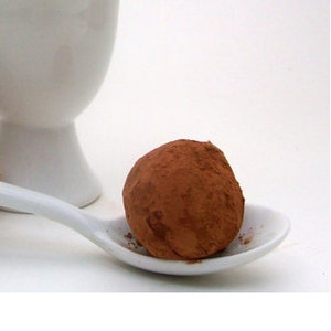 Eggnog dark chocolate truffles (16 count)