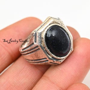 Anillo de piedra solar azul de moda para hombre, anillo de plata de ley 925, bonito anillo, anillo clásico, hecho a mano, anillo llamativo, anillo de regalo para Navidad.