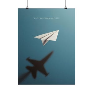 Motivierendes, mattes, vertikales Poster, Inspirationszitat Wandkunst, Papierflugzeug Schattenstrahl Imagination Print, Büro Dekor Geschenk, Schlafsaum