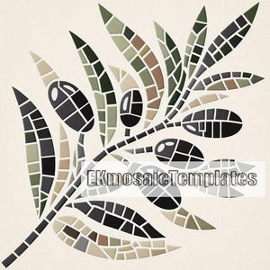 Könnte beinhalten: Mosaikkunst eines Olivenzweigs mit schwarzen Oliven und grünen, beigen und grauen Blättern. Die Blätter und Oliven bestehen aus kleinen, quadratischen Fliesen. Der Hintergrund ist hellbeige. Der Text "EKmosaicTemplates" ist sichtbar.