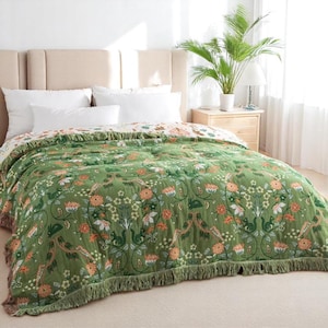 100% Cotton Boho Floral Blanket, Green Throw, Reversible Bedspread, Fringed Sofa Cover, Forest Animal Design, Lightweight Summer Throw