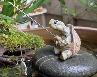 Fishing Turtle Garden Statue – Resin Animal Figurine | Mini Pond Decor | Outdoor & Indoor Garden Ornament