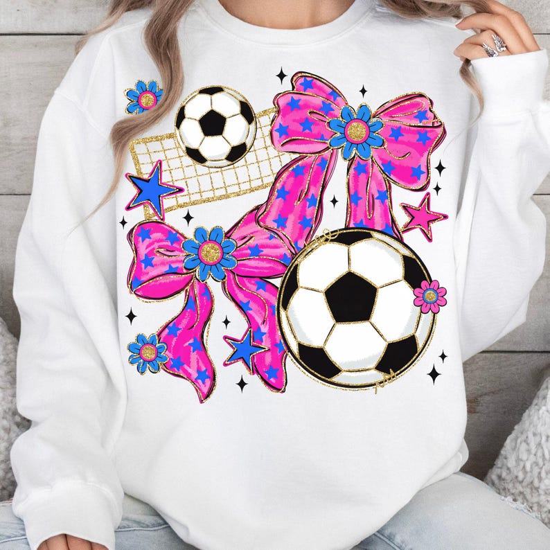 Preppy fotbollsrosett png, rosa fotbollsrosett png, matchdag, retro kokett fotboll png-tröjadesign, fotbollsmamma png, fotbollsmamma png, sport png bild 4
