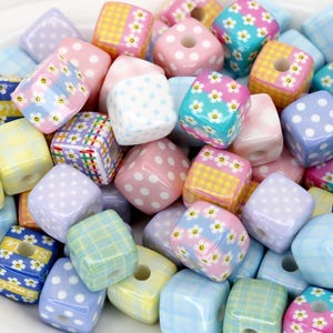 Pastel Cube Bead Mix – 14mm Acrylic Beads for Keychains, Beadable Pen & DIY Crafts
