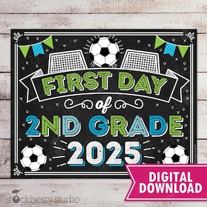 Fußball Erster Tag der 2.Klasse Zeichen Junge 1.Tag Sport Zweite Klasse zurück in die Schule Tafel druckbare Foto Requisiten Sofort Download