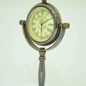 Horloge de bureau vintage en laiton : décoration de table victorienne steampunk