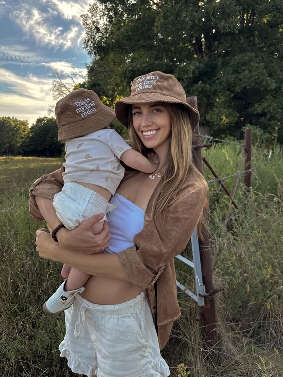 Mommy & Me Corduroy Bucket Hat Set: Embroidered  display picture 3