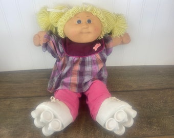 Vintage 1984 Cabbage Kids Patch Doll with Roller Skates - Blonde Hair with Pigtails Caleco 16”