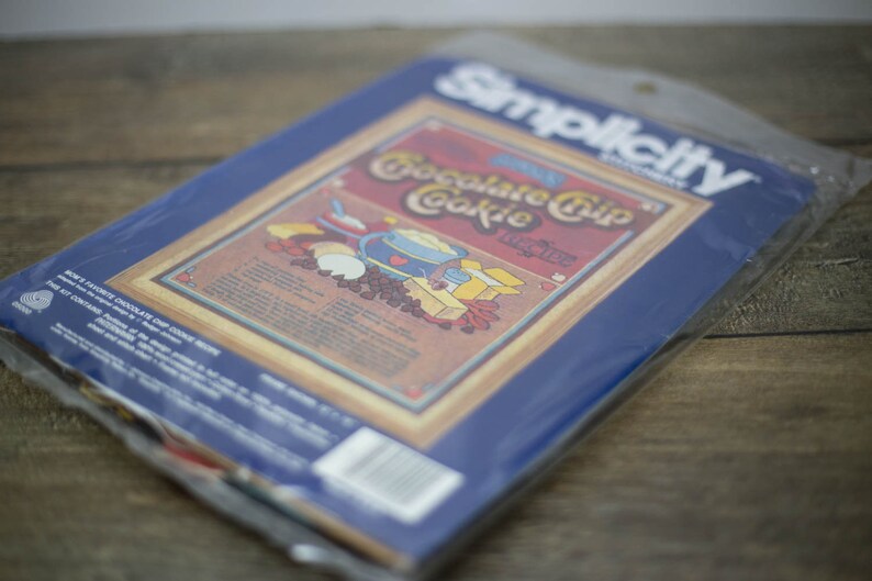 Vintage Crafts New in Package Simplicity Stitchery Kit Mom/'s Favorite Chocolate Chip Cookie Recipe