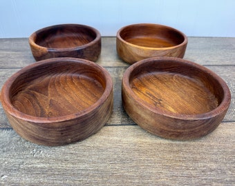 4 Vintage Wooden Salad Bowls  - Set of Four Mid Century Modern