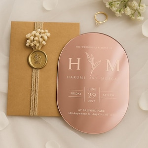 Convite de casamento em acrílico rosa para convidados | Convite elegante com espelho e envelope kraft | Cartão de casamento moderno e personalizado