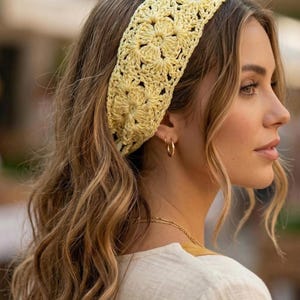 Crochet pattern Buttercup Headband, Farmhouse headband, English US Terms & Swedish