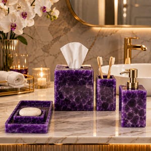 Set di accessori da bagno in pietra di ametista viola: dispenser di sapone a cubo, vassoio decorativo per il bagno (solo accessori da bagno).