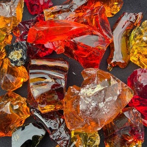 Kokomo Opalescent Glass Chunks | Grape Size for Tumbling, Vase Filler, Aquarium Decor