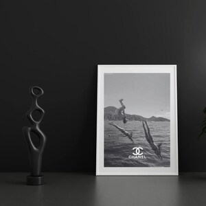 Grace in Motion - Chanel