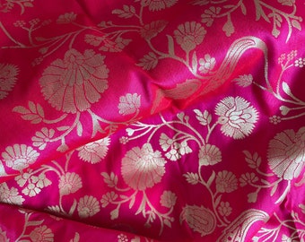 Pink Paisleys Saree  - Art Silk Saree Sari (5 m / 6 yds)