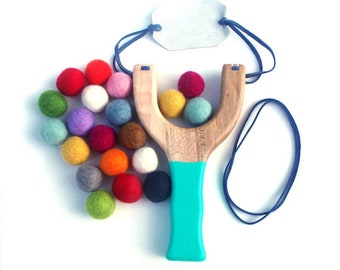 PomPom Slingshot Personalized, Classic Wooden Waldorf Toy, Stocking Stuffer Kids