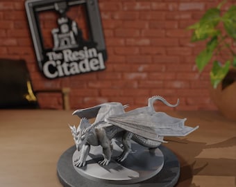 Miniatura del joven dragón rojo: D&D, Pathfinder TTRPG juego de rol
