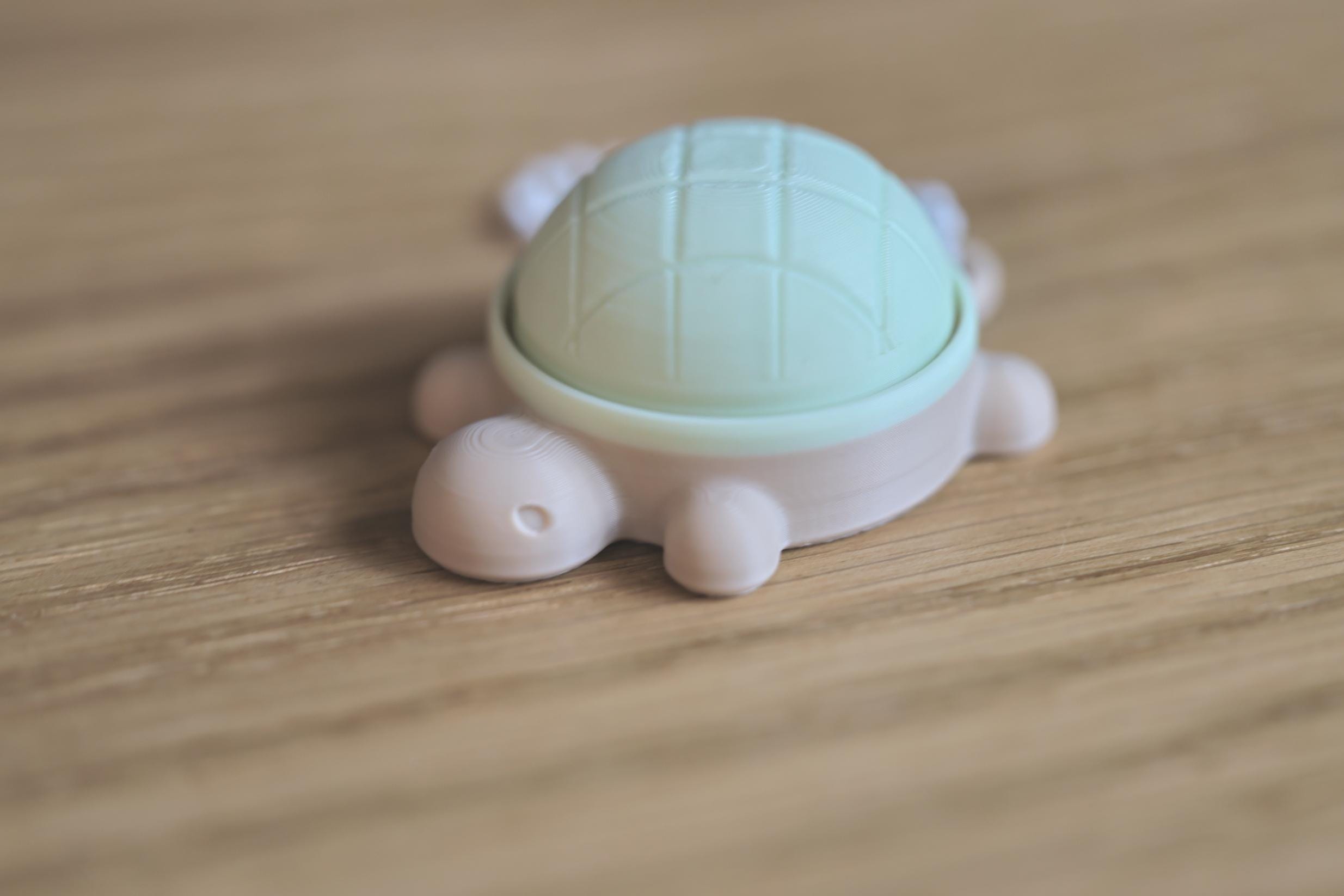 Melon-pan Turtle Clicker Keychain by SQUARES.WORKS - Mechanical