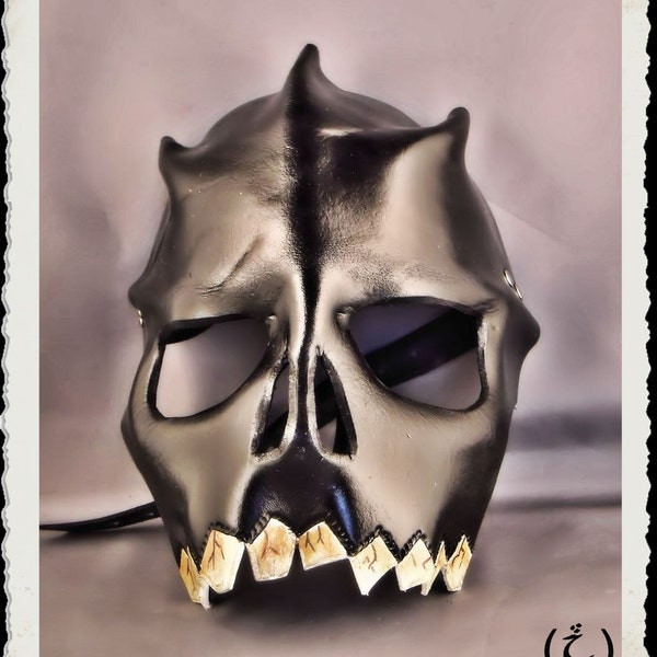 Skull leather mask - black -