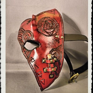 Red leather half mask Alchemist image 3