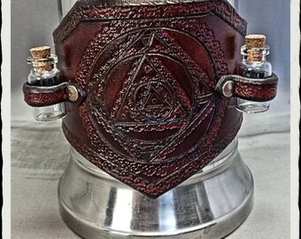 Leather tankard / mug wrap - Alchemist - Brown