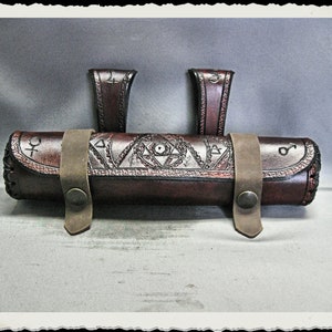 Custodia per pergamena in pelle / fondina / tubo - Alchemist - Marrone -