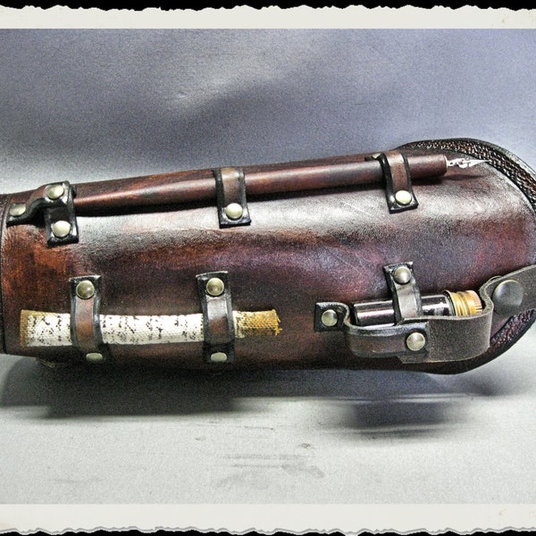 Scribe - brown leather bracer